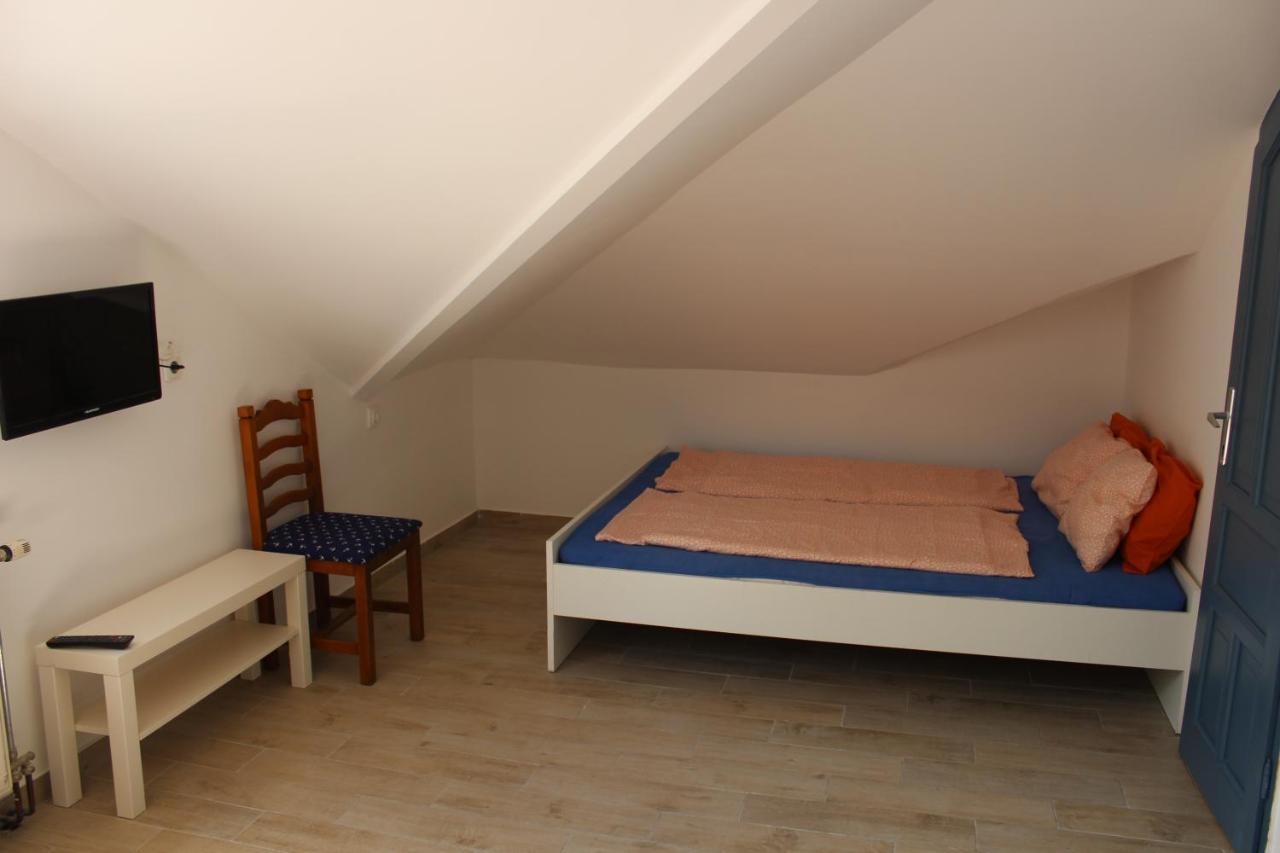 Pelso Apartman Zamardi Luaran gambar