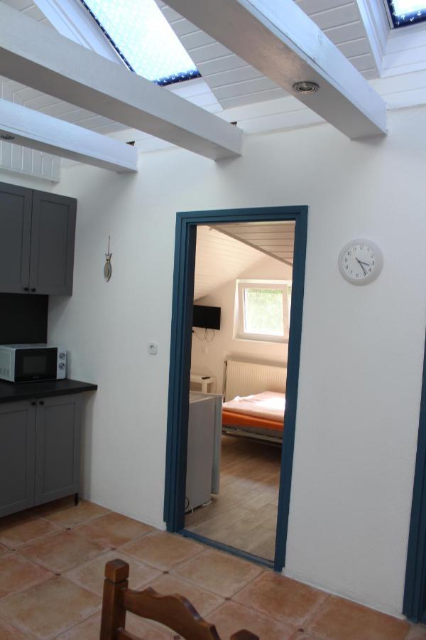 Pelso Apartman Zamardi Luaran gambar