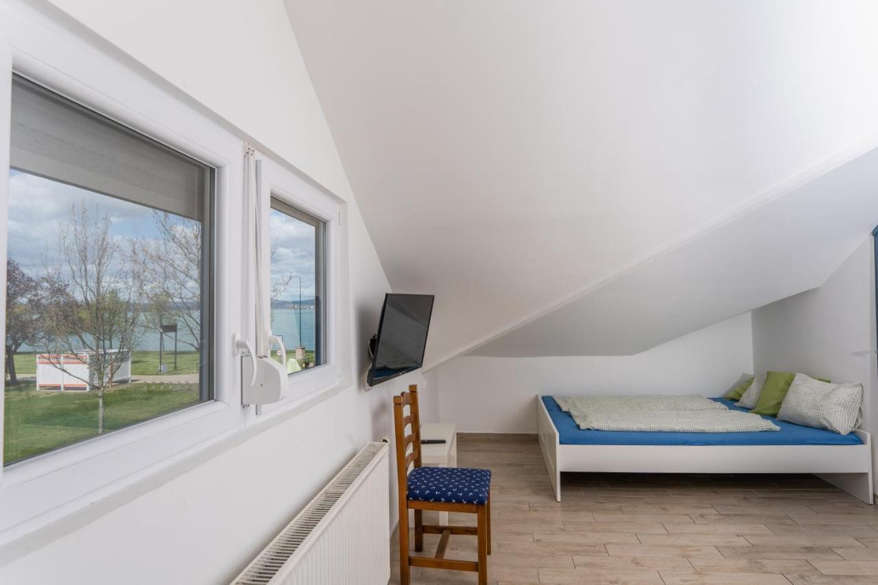 Pelso Apartman Zamardi Luaran gambar
