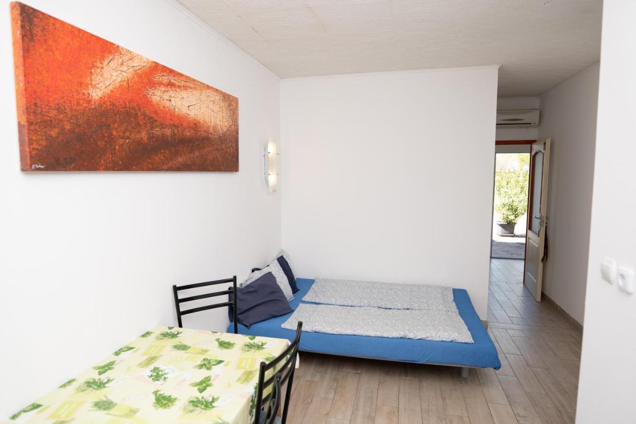 Pelso Apartman Zamardi Luaran gambar