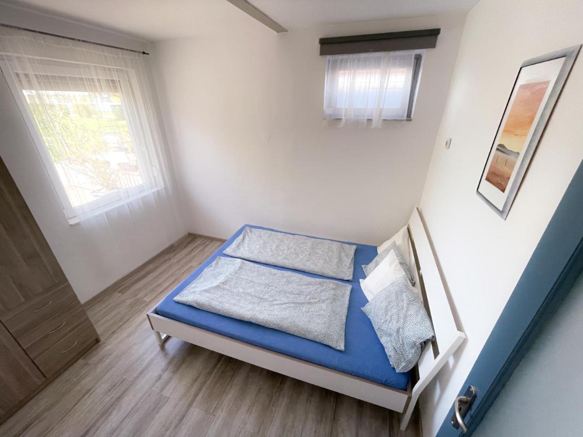 Pelso Apartman Zamardi Luaran gambar