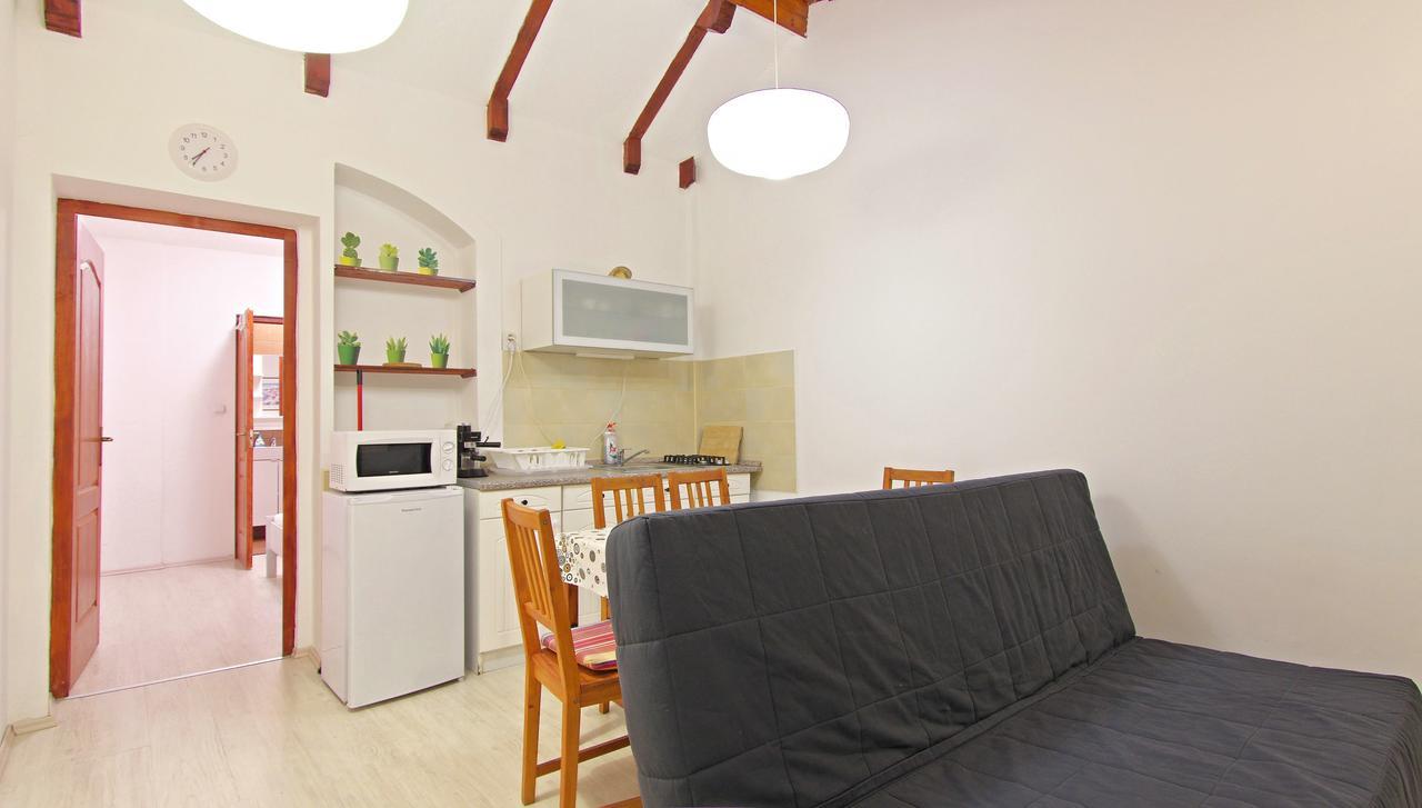 Pelso Apartman Zamardi Luaran gambar